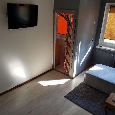 Mieszkanie Jednopokojowe Boleslawiec W Centrum - Wymagana Kaucja Zwrotna Apartamento Exterior foto
