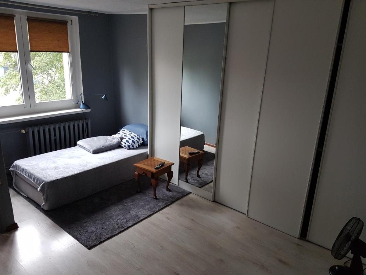 Mieszkanie Jednopokojowe Boleslawiec W Centrum - Wymagana Kaucja Zwrotna Apartamento Exterior foto